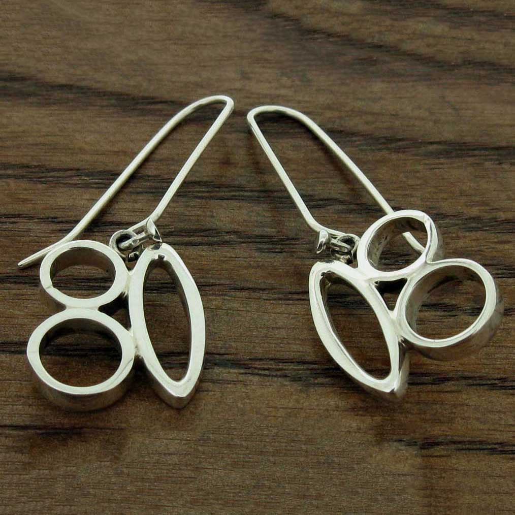 Oval Circle Silver Earrings Main image