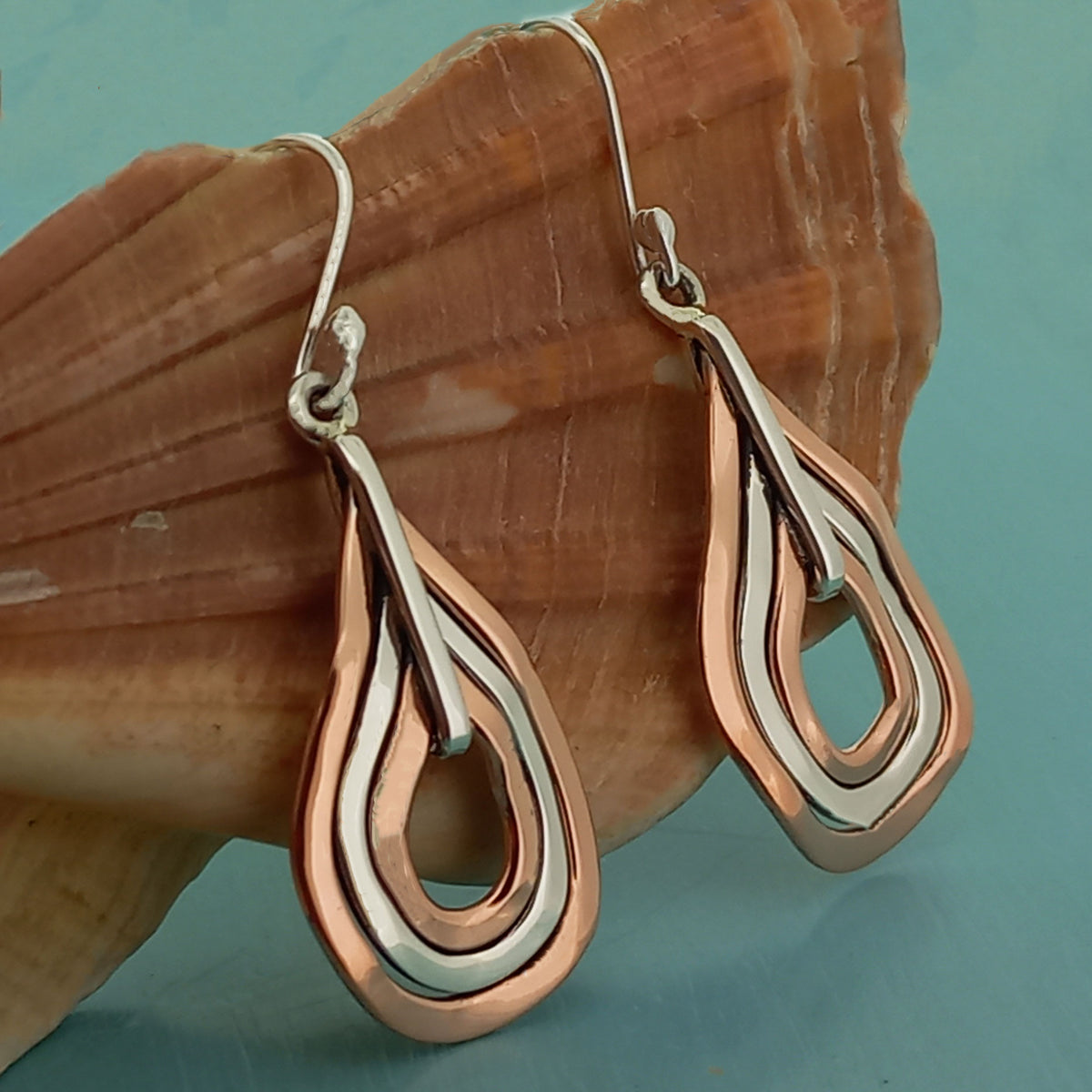 Wavy teardrop mixed metal earrings Main image
