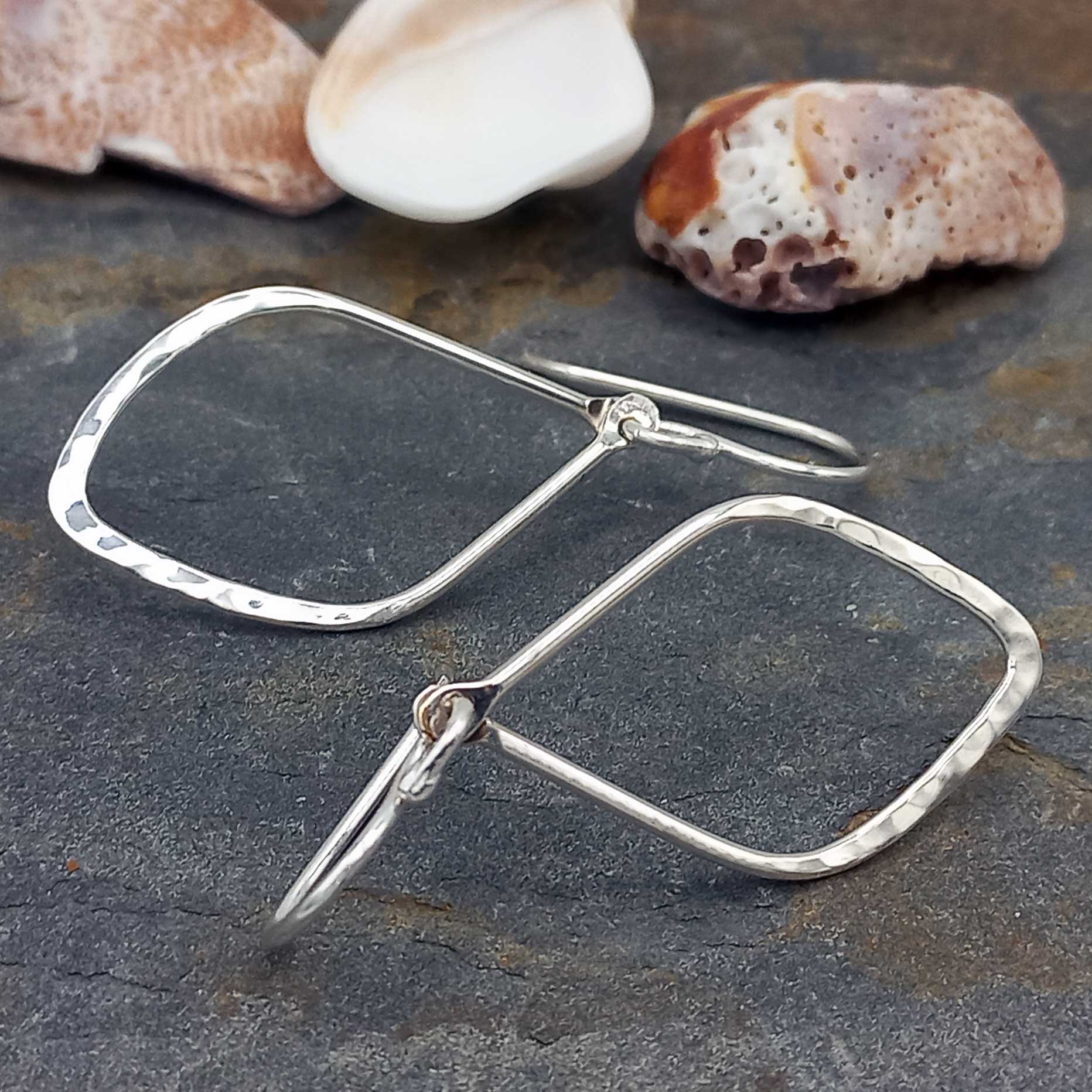 Hammered Diamond Silver Earrings (798) Secondary image