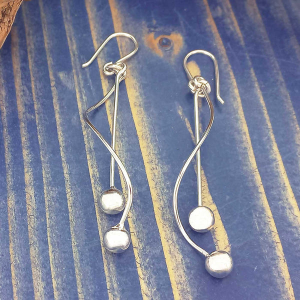Handmade pendulum silver earrings