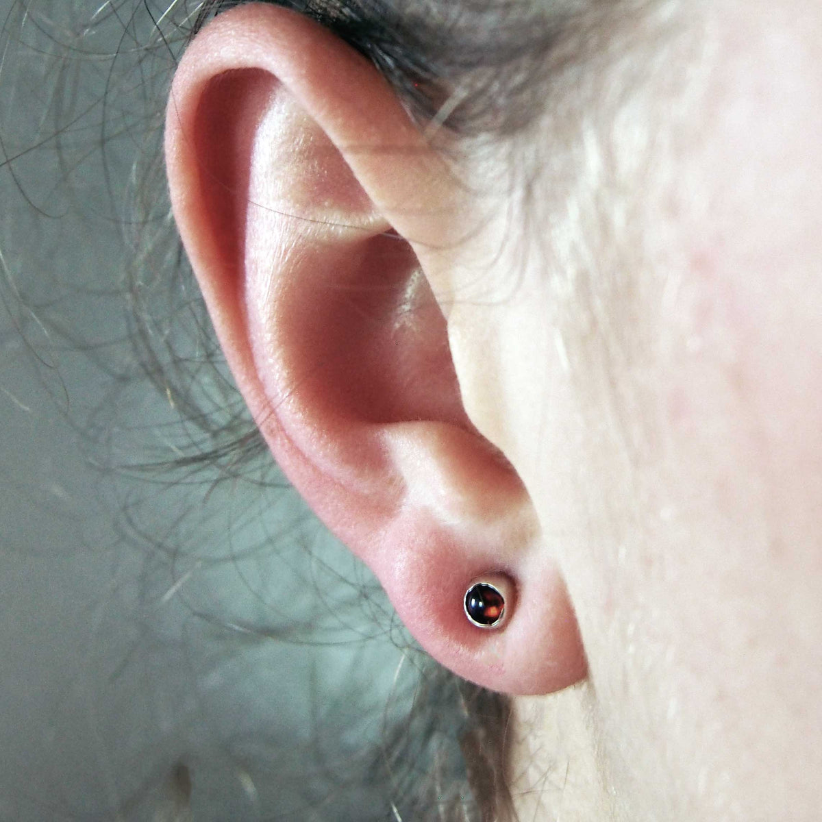 Garnet stud earring
