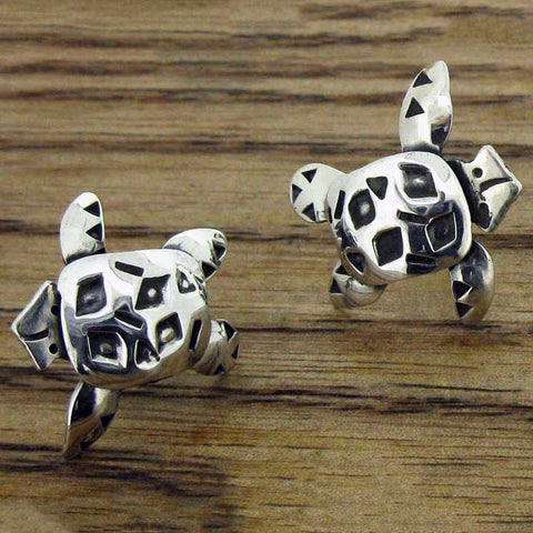 Turtle silver earrings