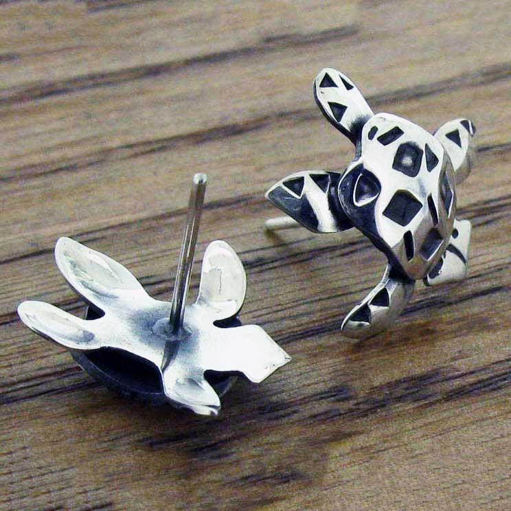 Turtle Silver Stud Earrings (48) Secondary image