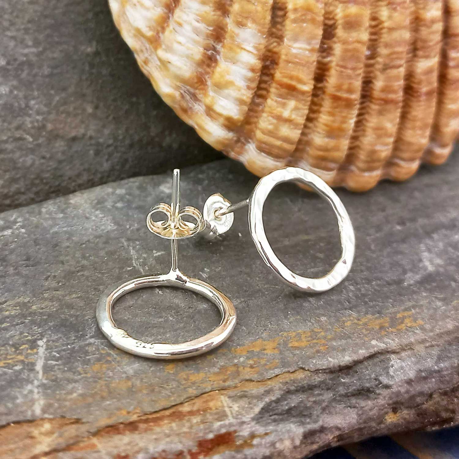 Hammered cut out circle studs