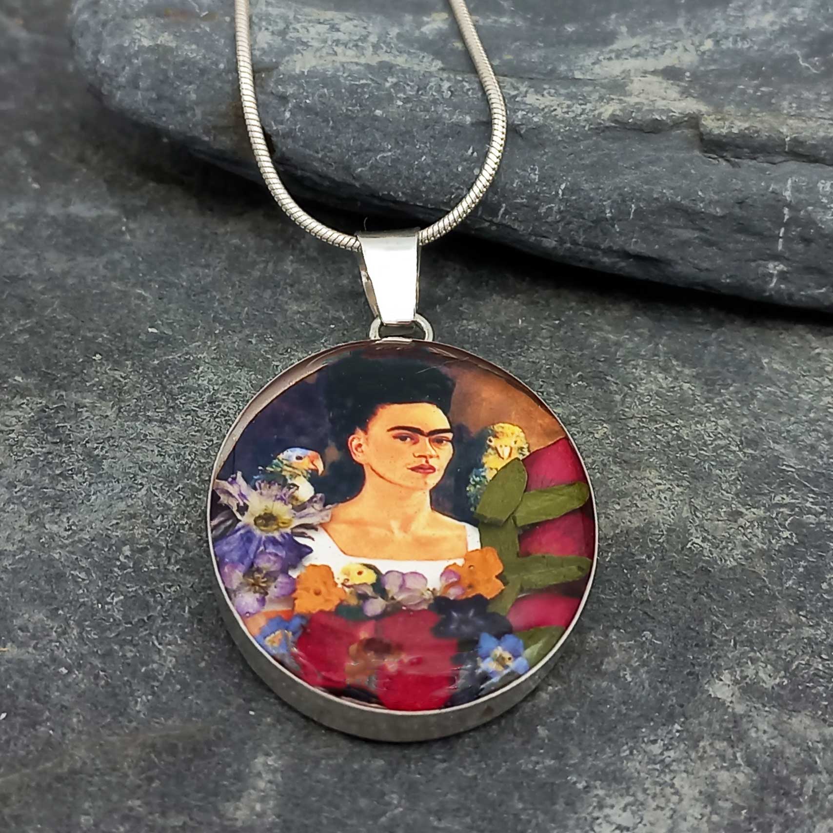 Frida Kahlo with Parrots and Flowers Silver Pendant (05) Secondary image