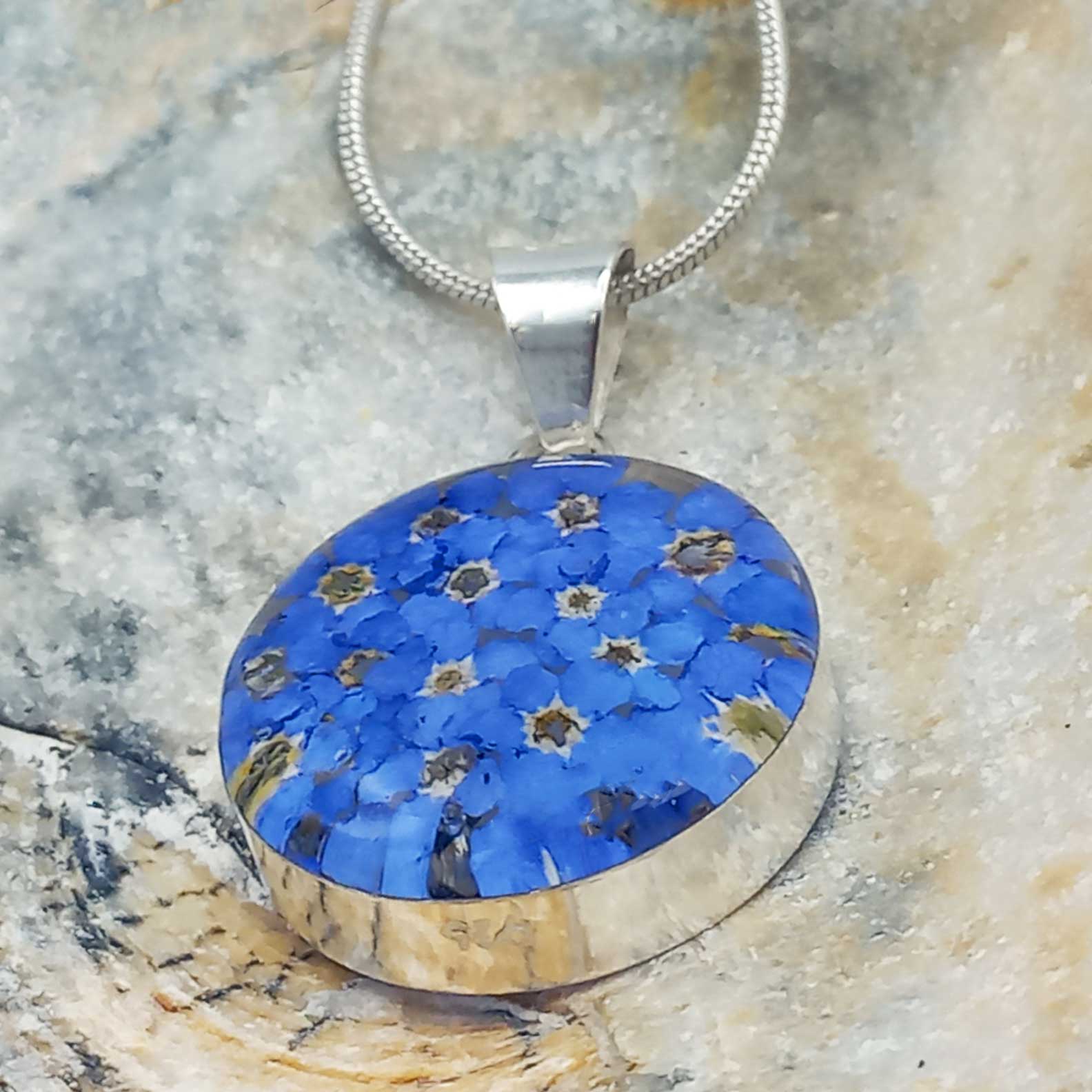 Circle Forget-me-not Silver Flower Pendant (Small) (185) Secondary image