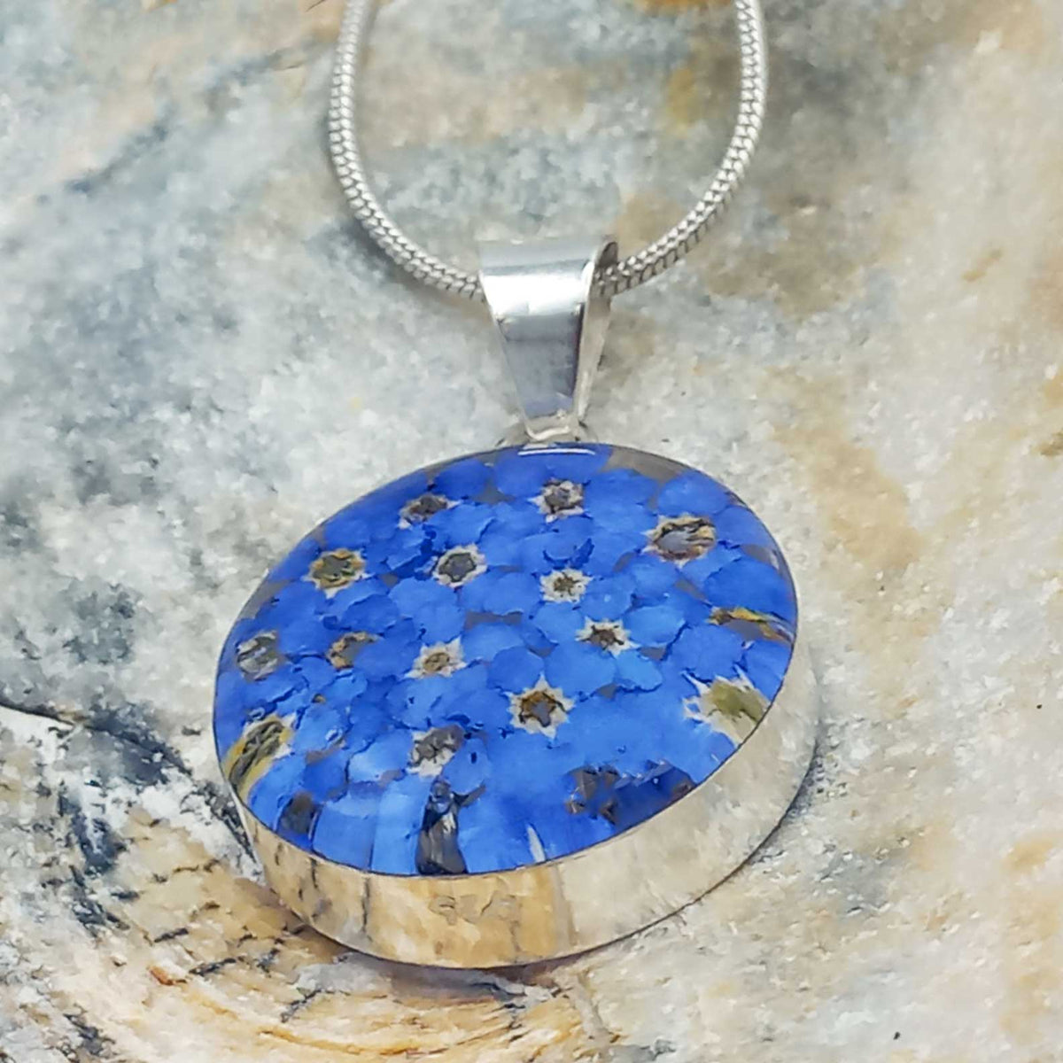 Circle Forget-me-not Silver Flower Pendant