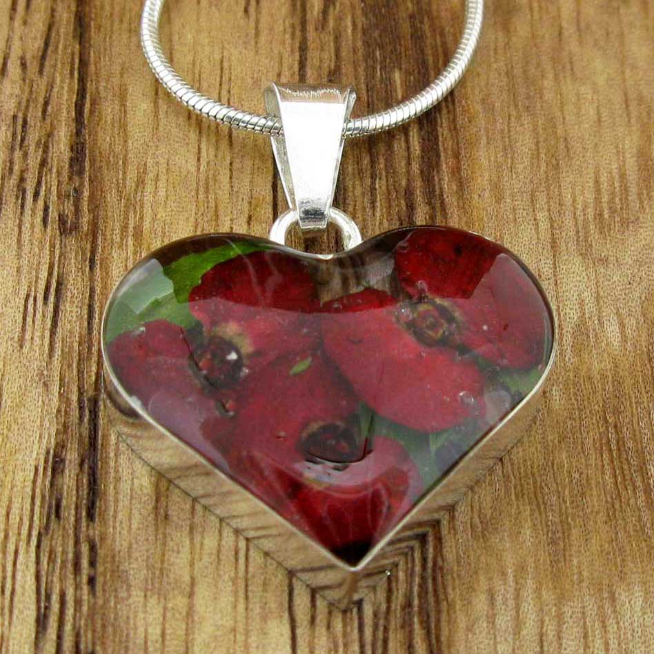 Small poppy heart silver pendant Main image