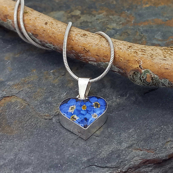Mini Heart Forget-me-not Silver Flower Pendant