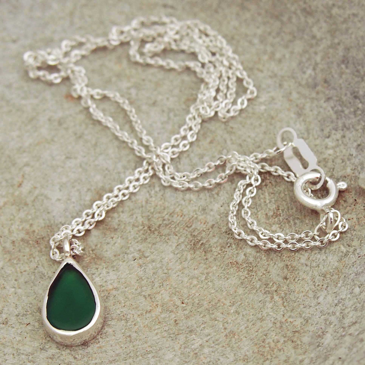 Green Onyx Gotita Silver Necklace Main image