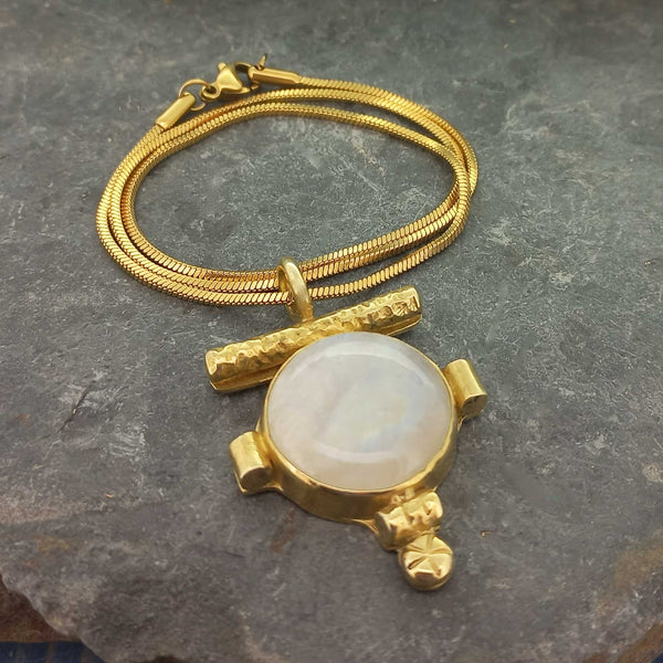 Moonstone artisanal brassmnecklace 