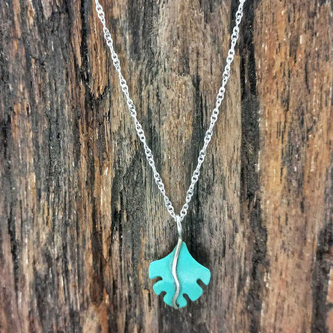 Mini Patina Leaf Silver Necklace (75)