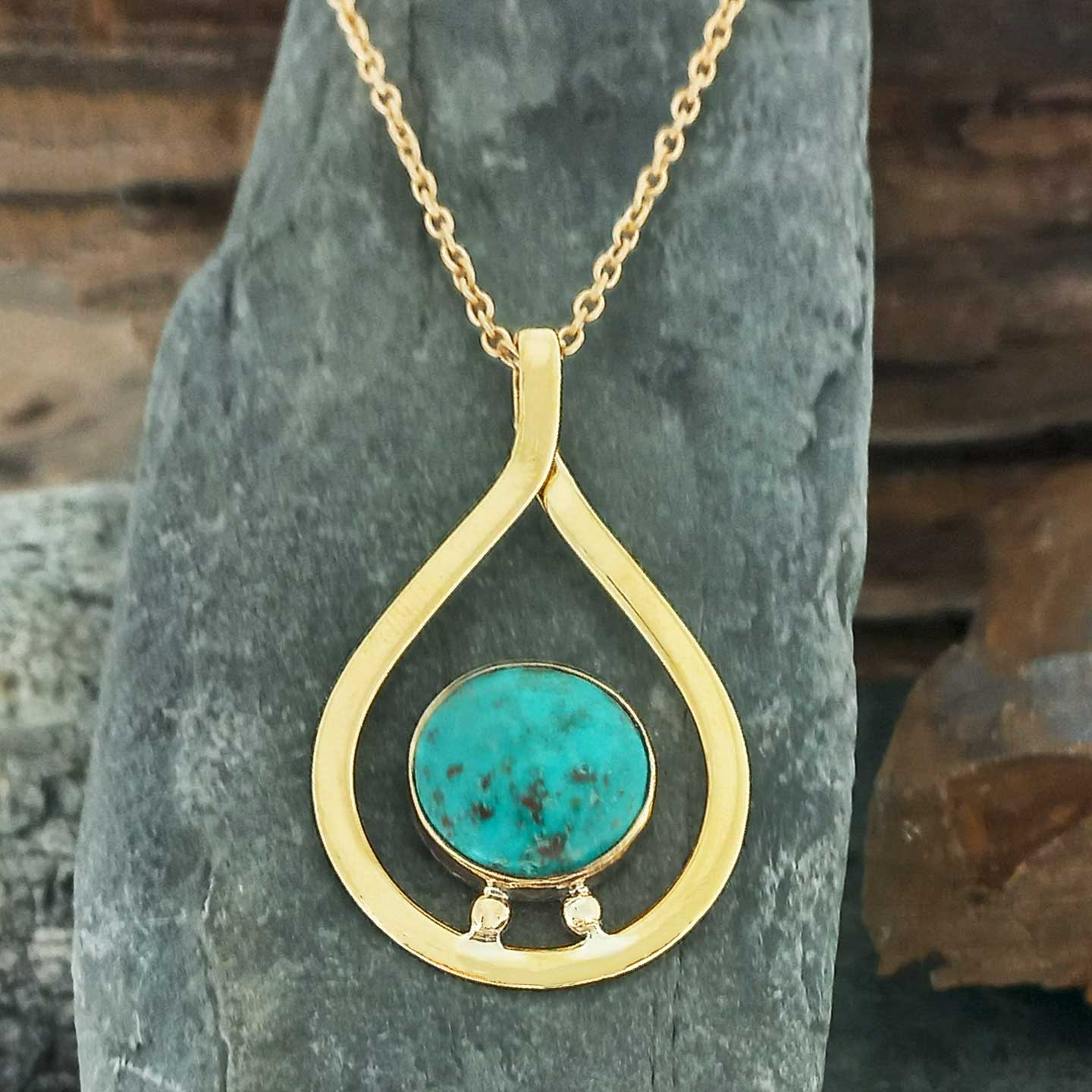 Handmade gold coloured brass necklace with brass