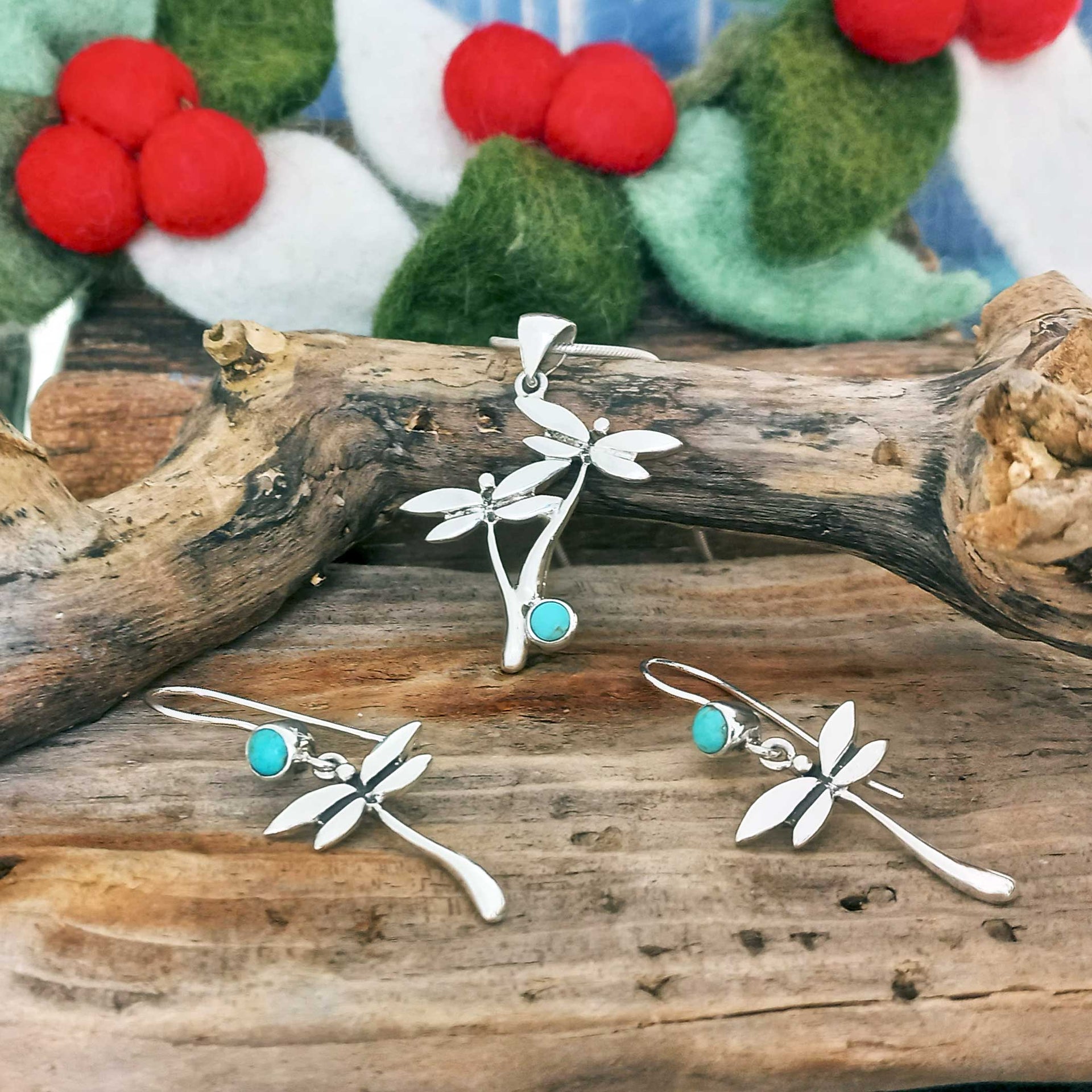 Dragonfly silver jewellery with turquoise stone