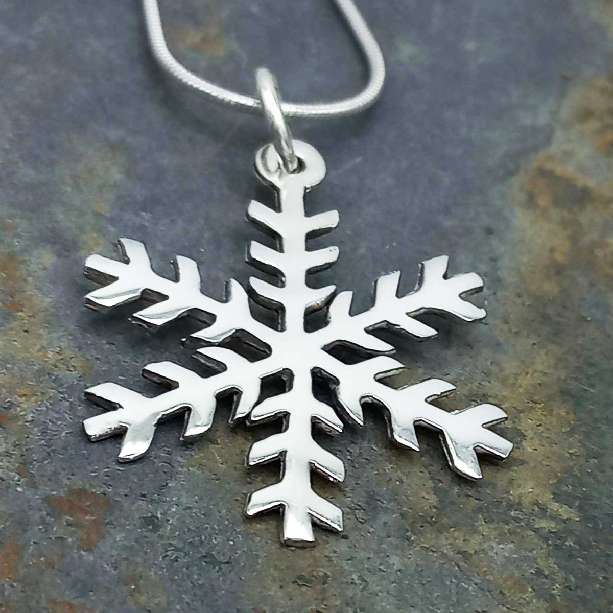Sterling silver snowflake pendant Main image
