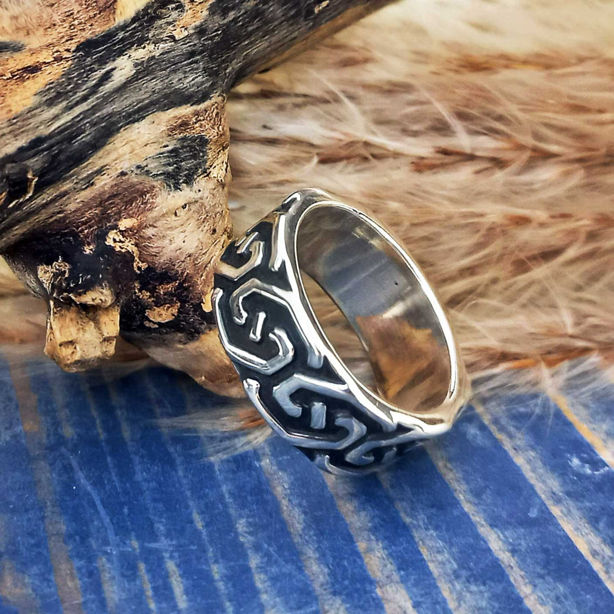 Tribal Band Silver Ring Main image