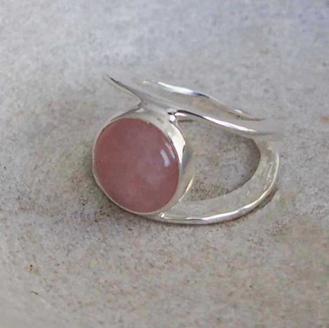 Unusual silver rose quartz ring