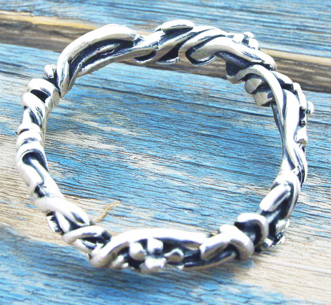 Twisting Flowers Silver Ring