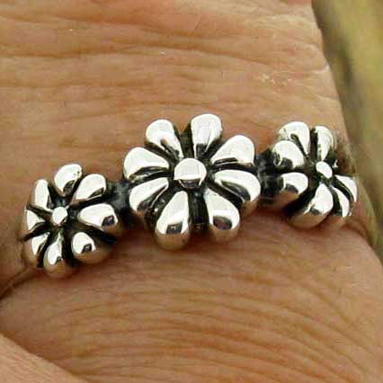 Flower silver ring