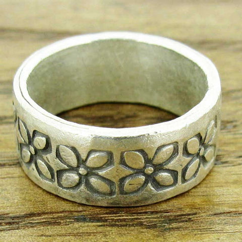 Textured silver flower ring
