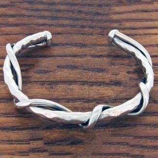 Hammered Torque with Twisting Strand Silver Bracelet (192)
