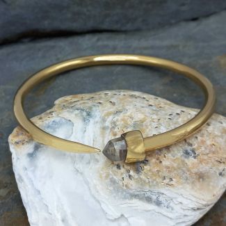 Handmade Copper & Brass Bangle with Quartz