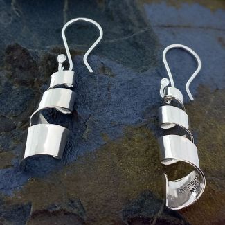 Curling Twist Silver Earrings (347)