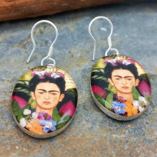 Unusual Frida Kahlo earrings with flowers