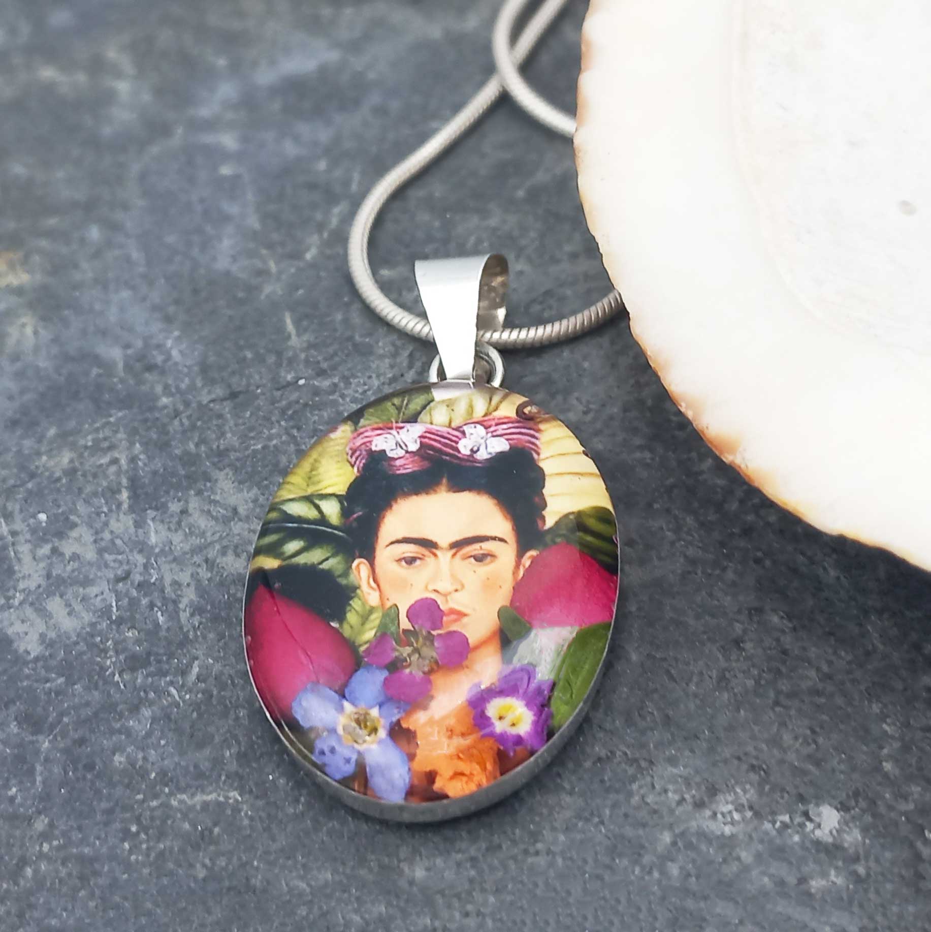 Frida Kahlo pendant