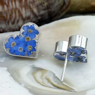Heart shaped forget-me-not studs