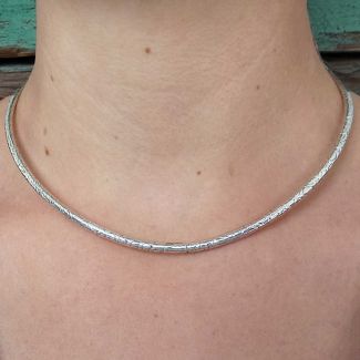 16" Textured Torque (3mm) Silver Choker Necklace (55)