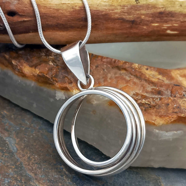 Handmade Mexican silver necklace with circles
