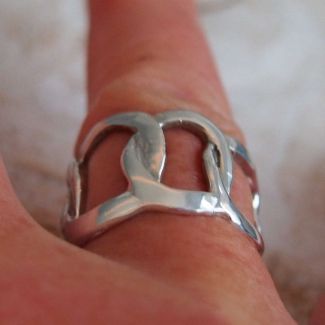 Loop sterling silver ring