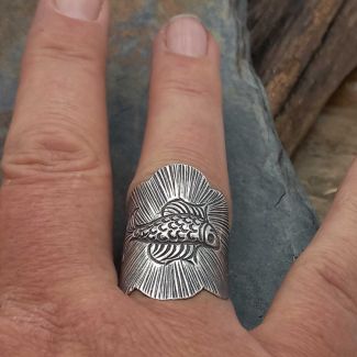 Unusual sterling silver fish ring