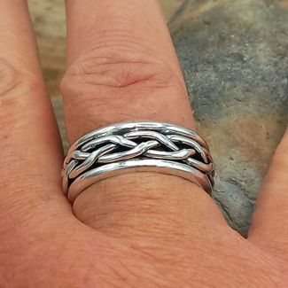 Celtic spinner sterling silver ring