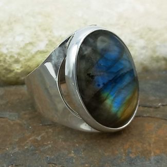 Handmade sterling silver Labradorite Ring
