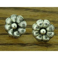 Periwinkle Silver Stud Earrings (49)