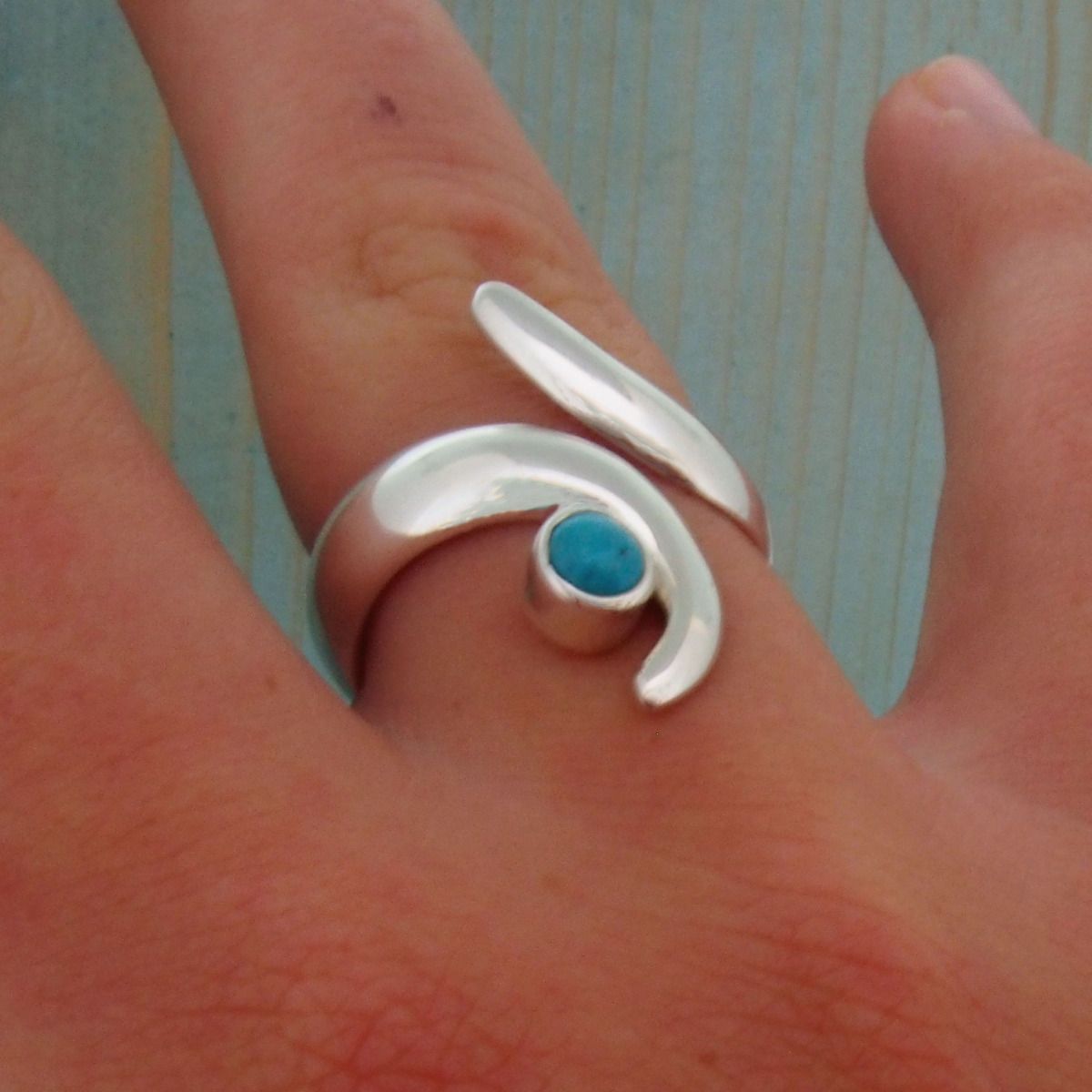 Cuernita Turquoise and Silver Ring - Silver Bubble